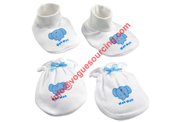 white-baby-mitten-and-bootie-voguesourcing